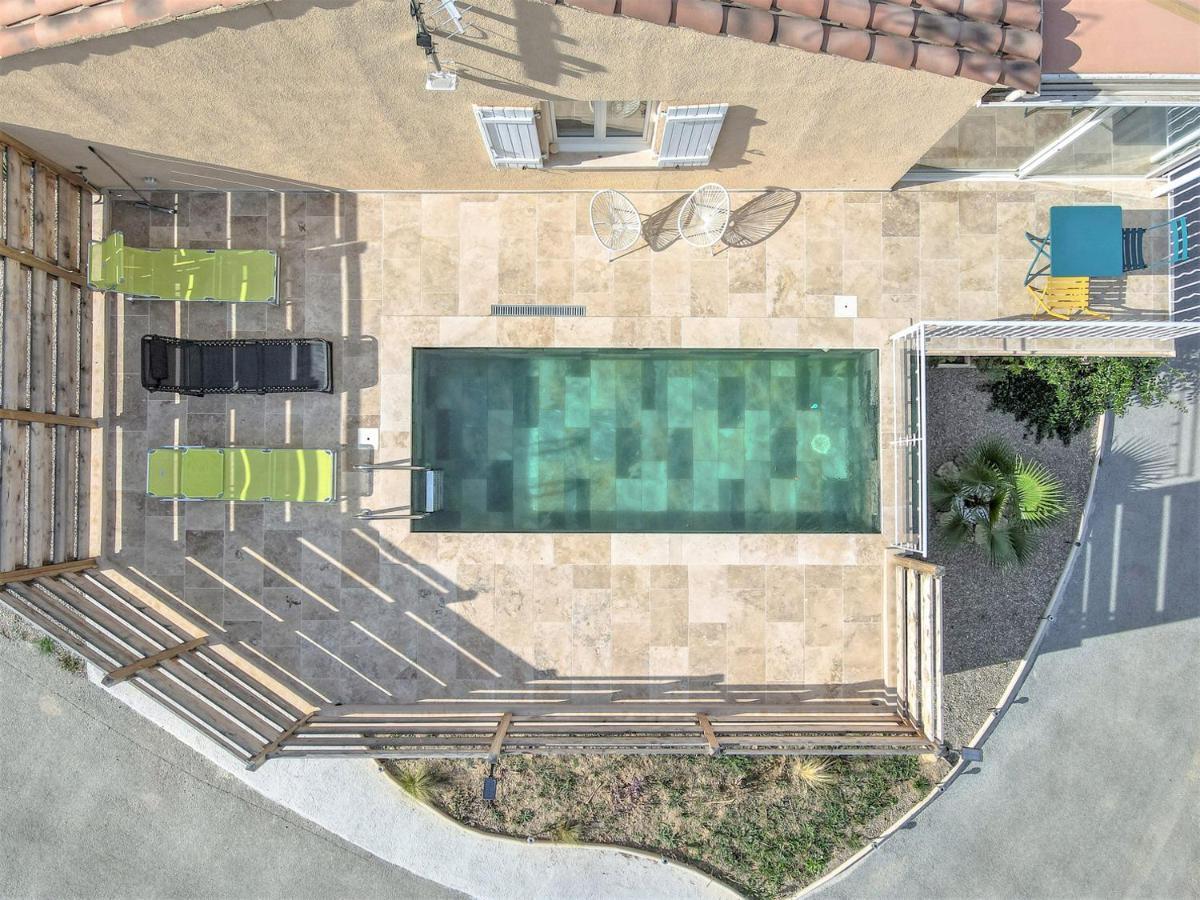 Charmante Maison Climatisee Avec Piscine Драгиньян Экстерьер фото